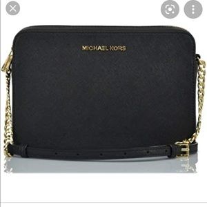 Michael Kors black jet set crossbody
